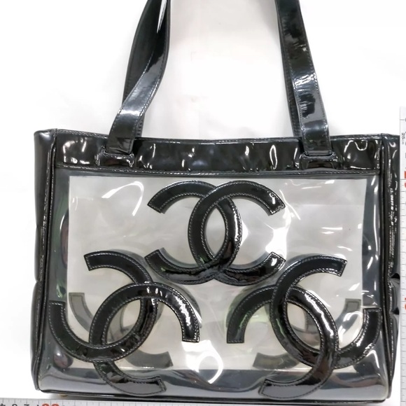 CHANEL CC PATENT LEATHER CLEAR VINYL TOTE - Picture 2 of 14